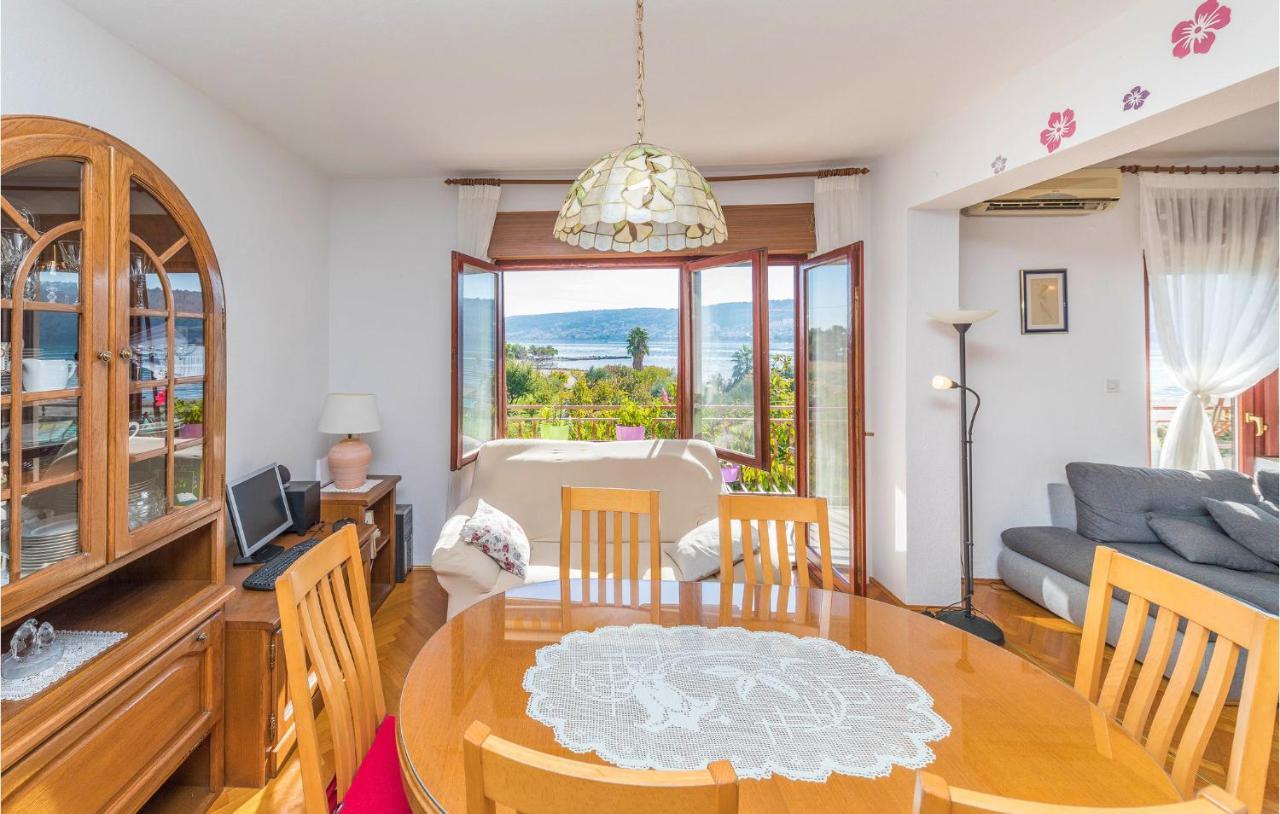 Beautiful Apartment In Trogir With Wifi Zewnętrze zdjęcie