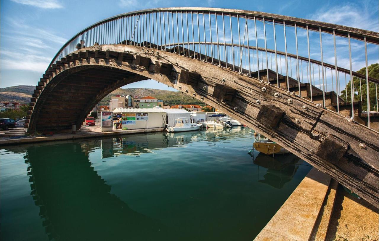 Beautiful Apartment In Trogir With Wifi Zewnętrze zdjęcie